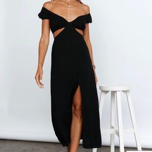 Black cutout maxi - NWOT - small